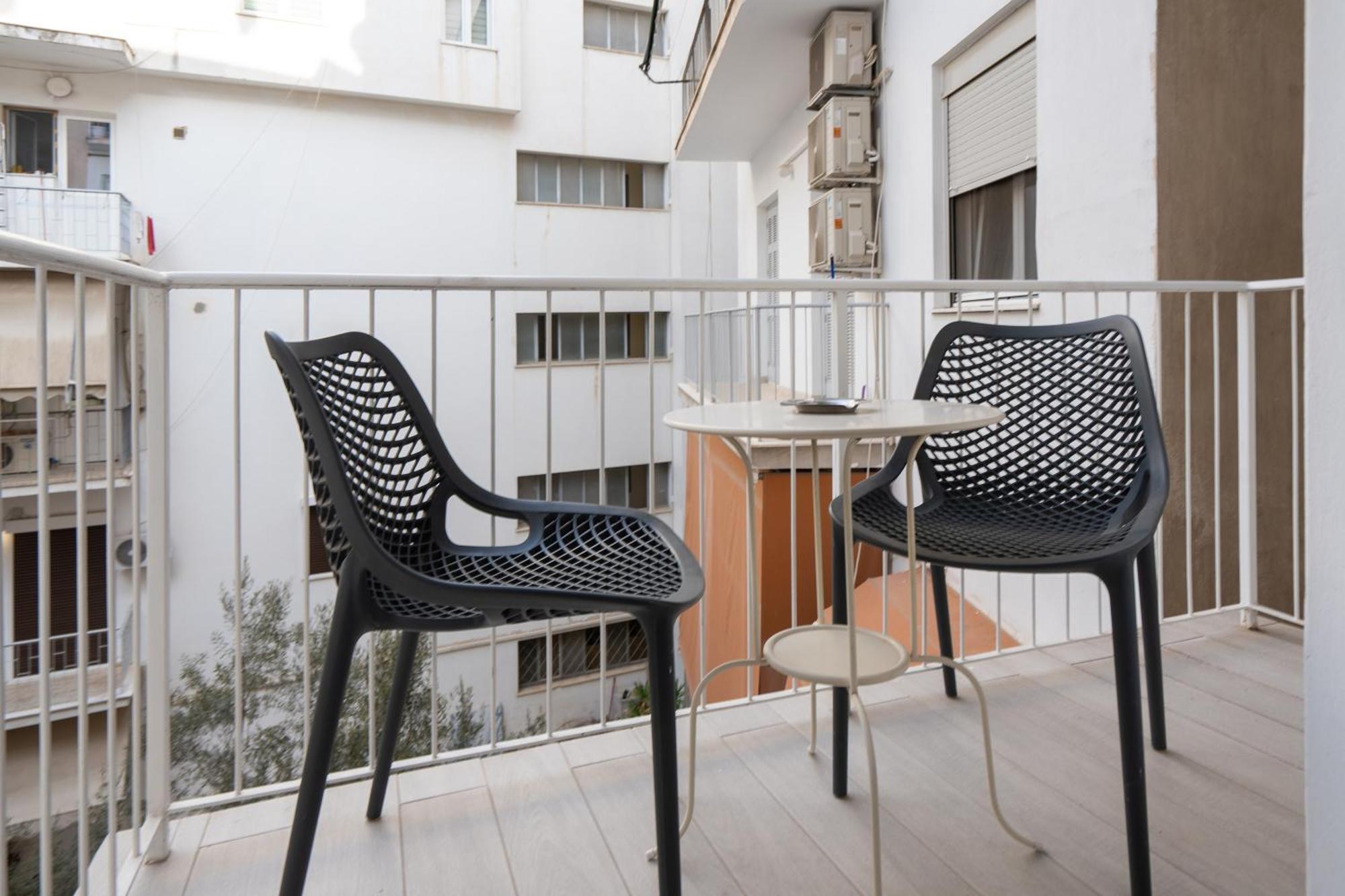 Stunning Cozy Apartment In เอเธนส์ ภายนอก รูปภาพ