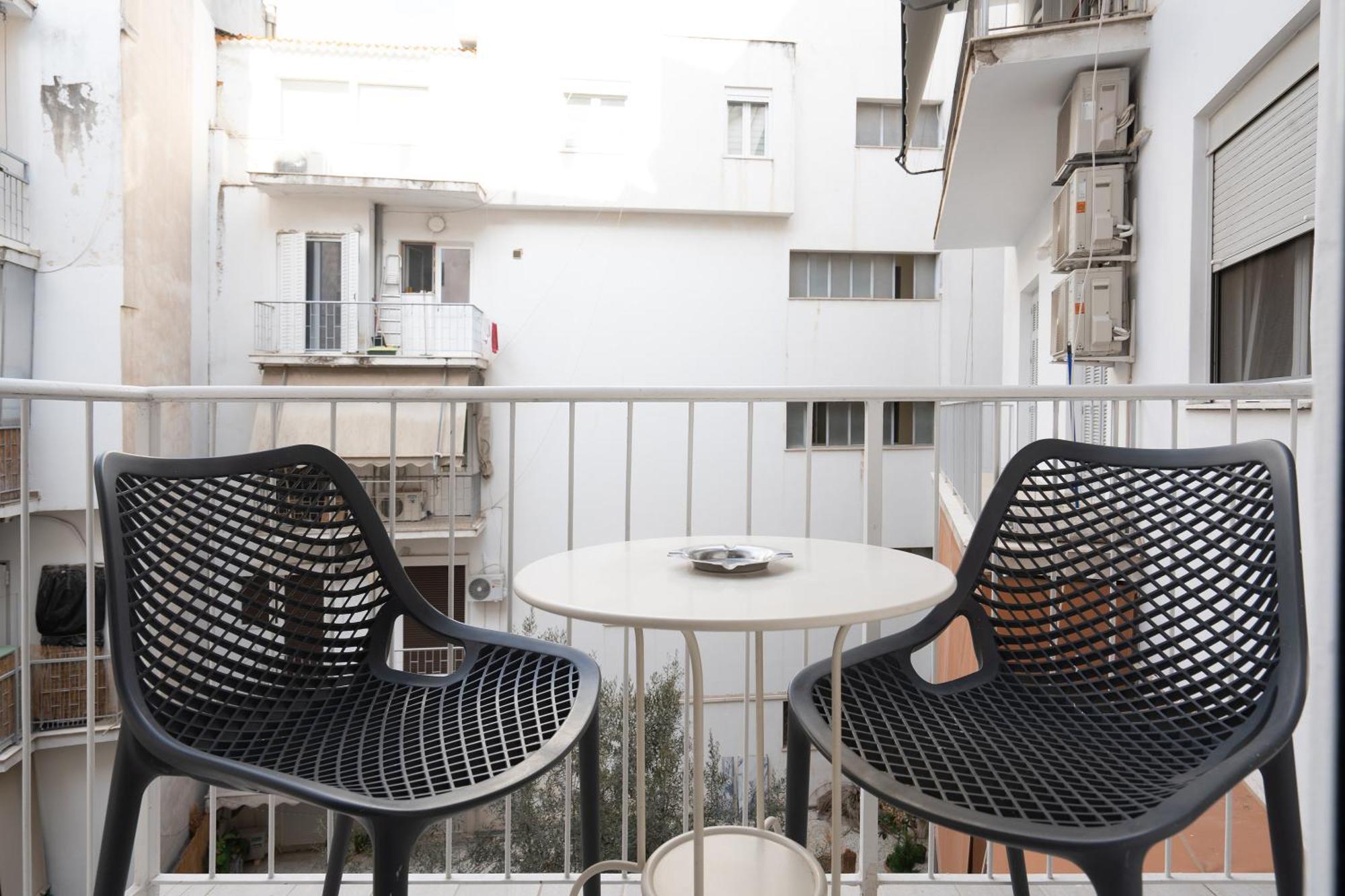 Stunning Cozy Apartment In เอเธนส์ ภายนอก รูปภาพ