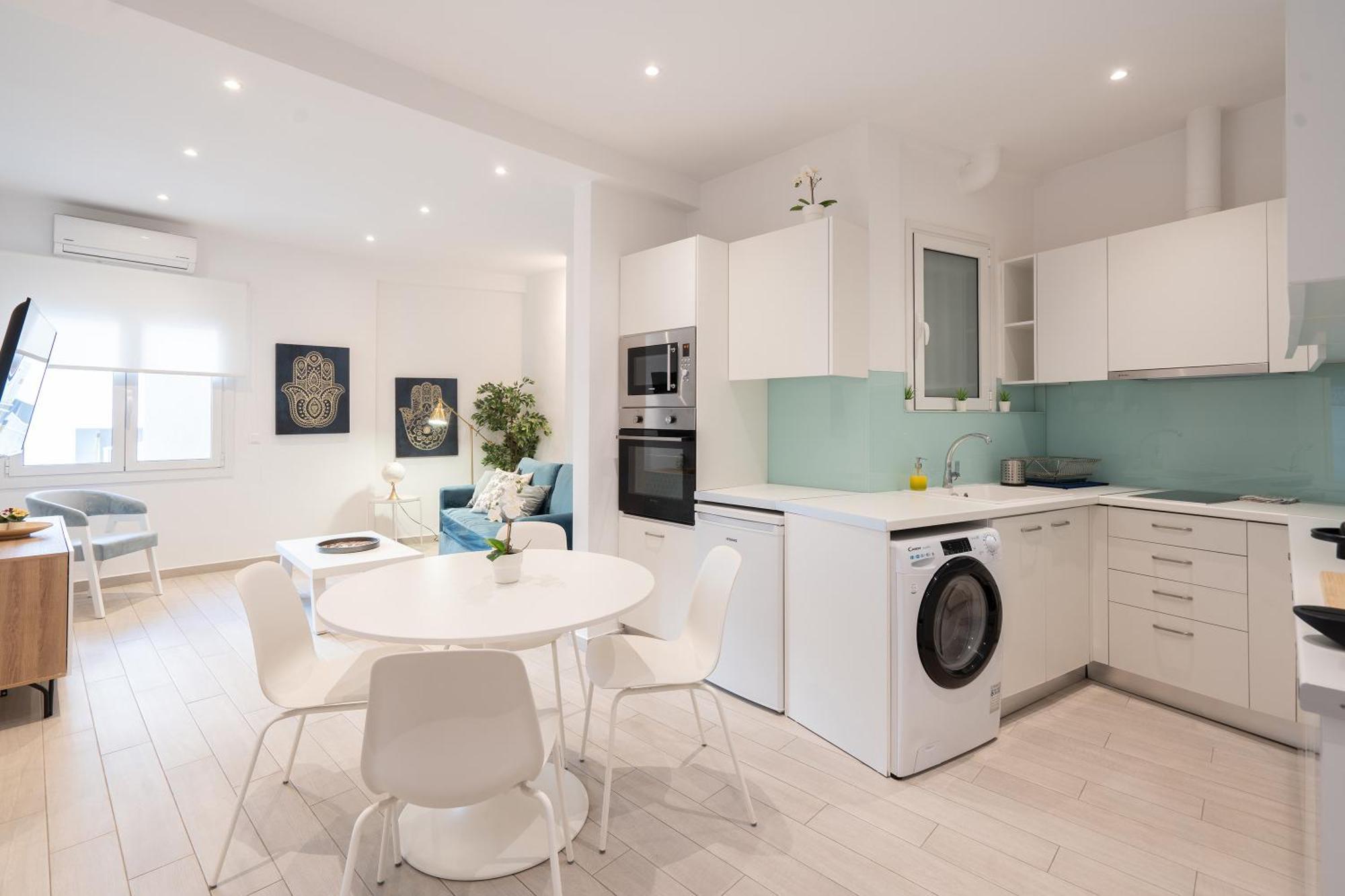 Stunning Cozy Apartment In เอเธนส์ ภายนอก รูปภาพ